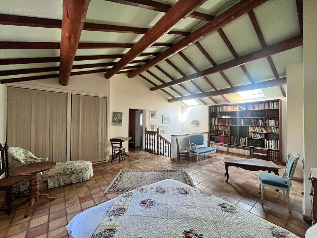 Maison ancienne en pierre  avec terrain de  de 2000 m² dans un hameau, région GRIGNAN. - photo 11