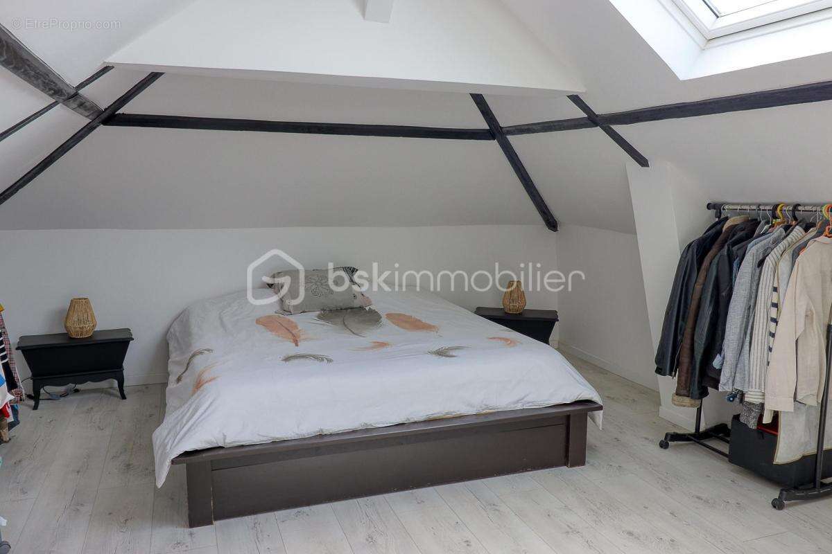 Ensemble Immobilier 178 m²  entiérement rénové : Habitation + Commerce en activité - photo 15