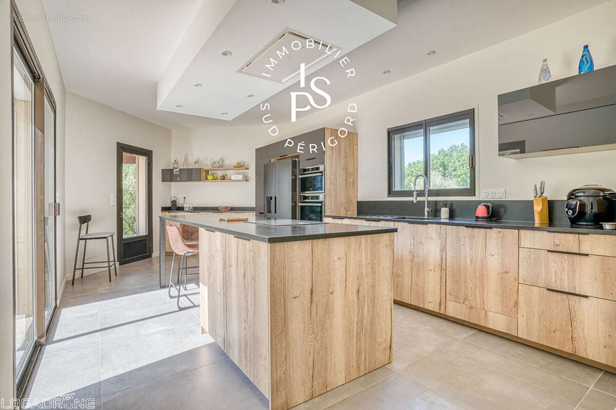 Maison à SAINTE-LIVRADE-SUR-LOT