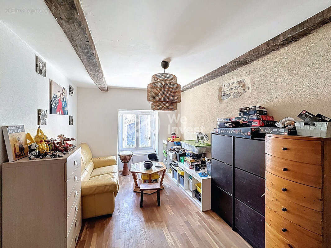 Maison à CHATEAUNEUF-LES-BAINS