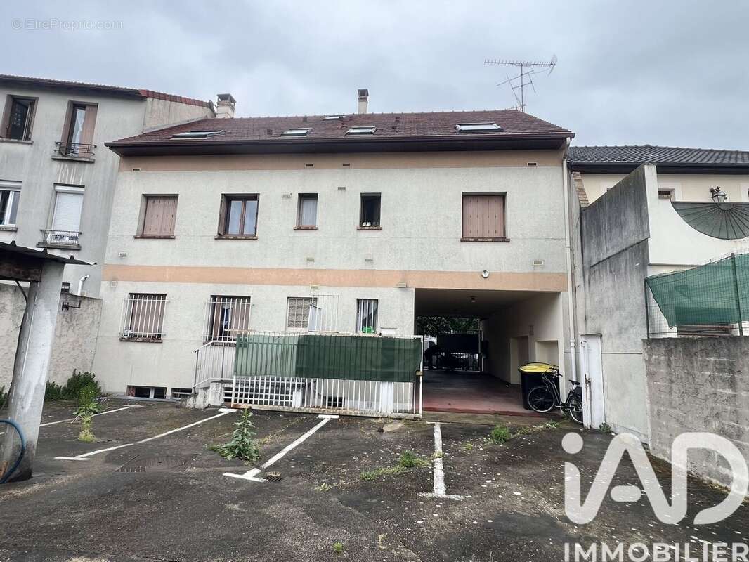 Photo 2 - Appartement à CHEVILLY-LARUE