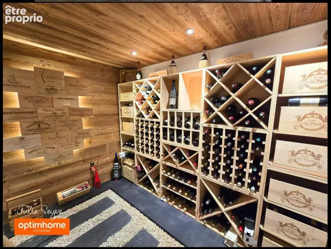 Maison familiale avec studio indépendant, terrasse exceptionnelle, garage, carport et vue dégagée – Chevrier - photo 14
