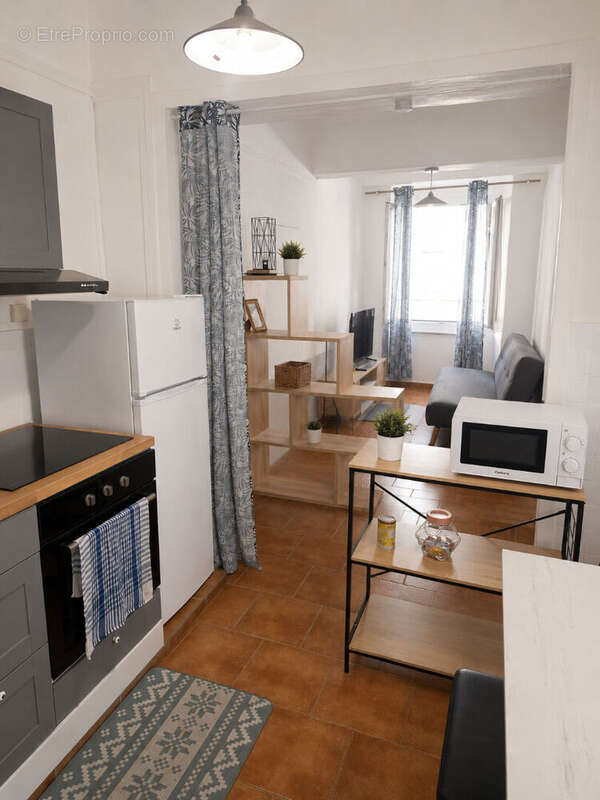 En rez-de-chaussée  Varages - photo 2