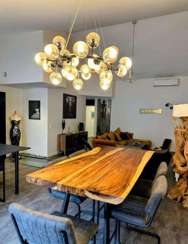 Maison à VILLENEUVE-LES-BEZIERS