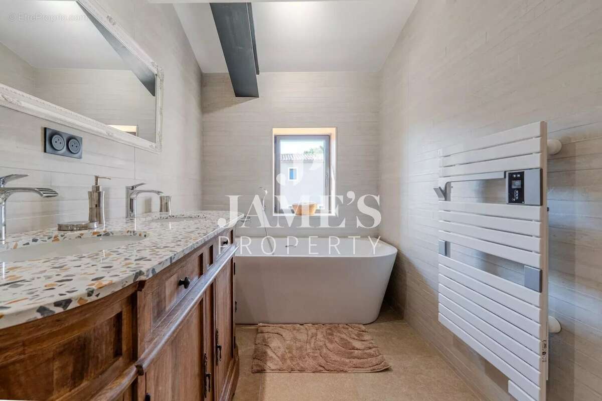 Maison à SAINT-REMY-DE-PROVENCE