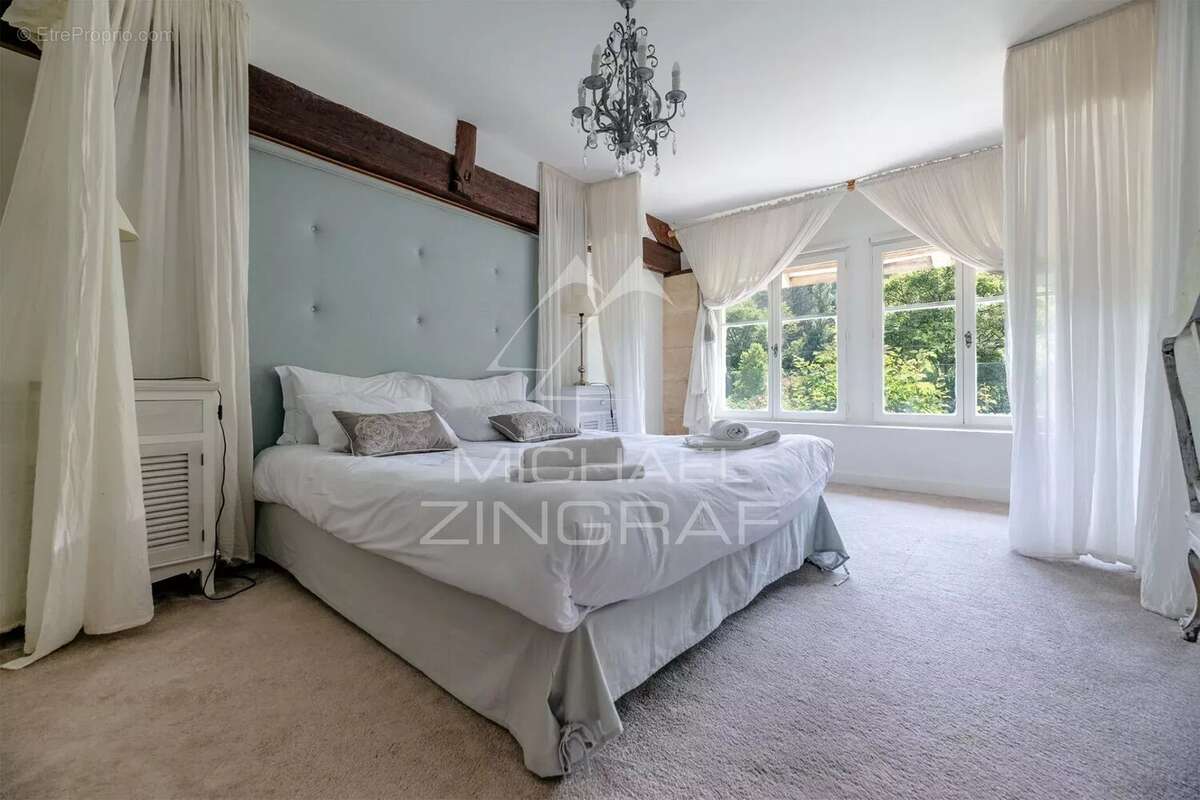 Maison à MAUZENS-ET-MIREMONT