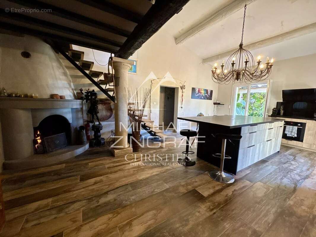 Maison à CHEVAL-BLANC