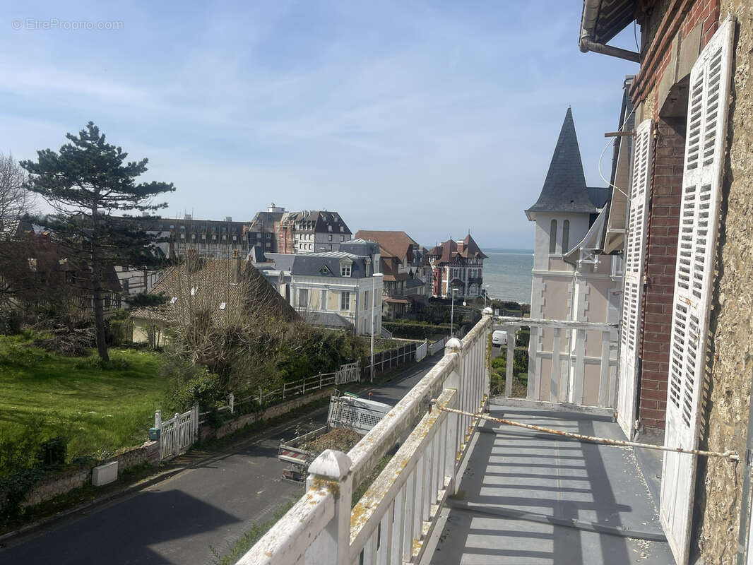 Maison à BLONVILLE-SUR-MER