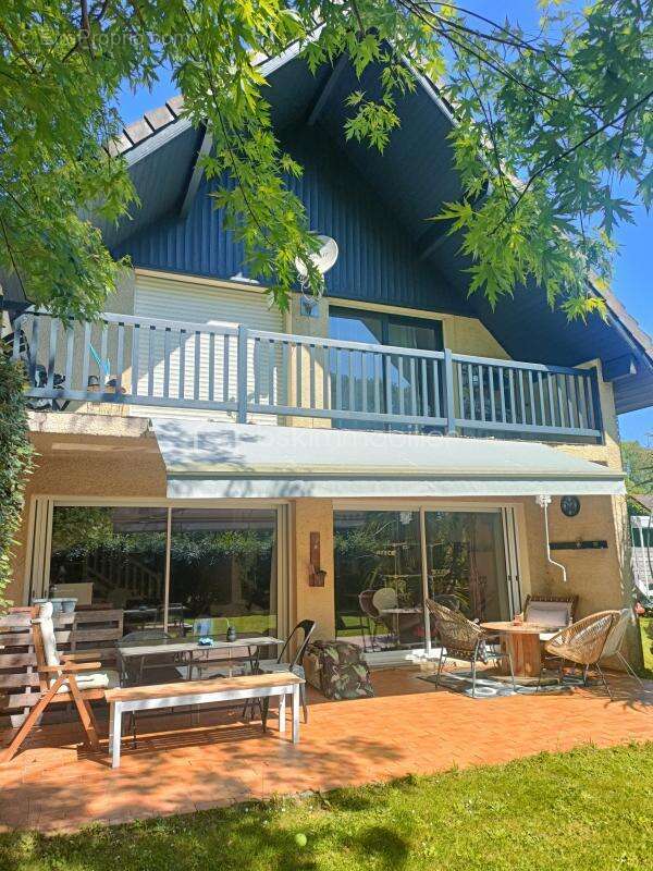 Maison à LAA-MONDRANS