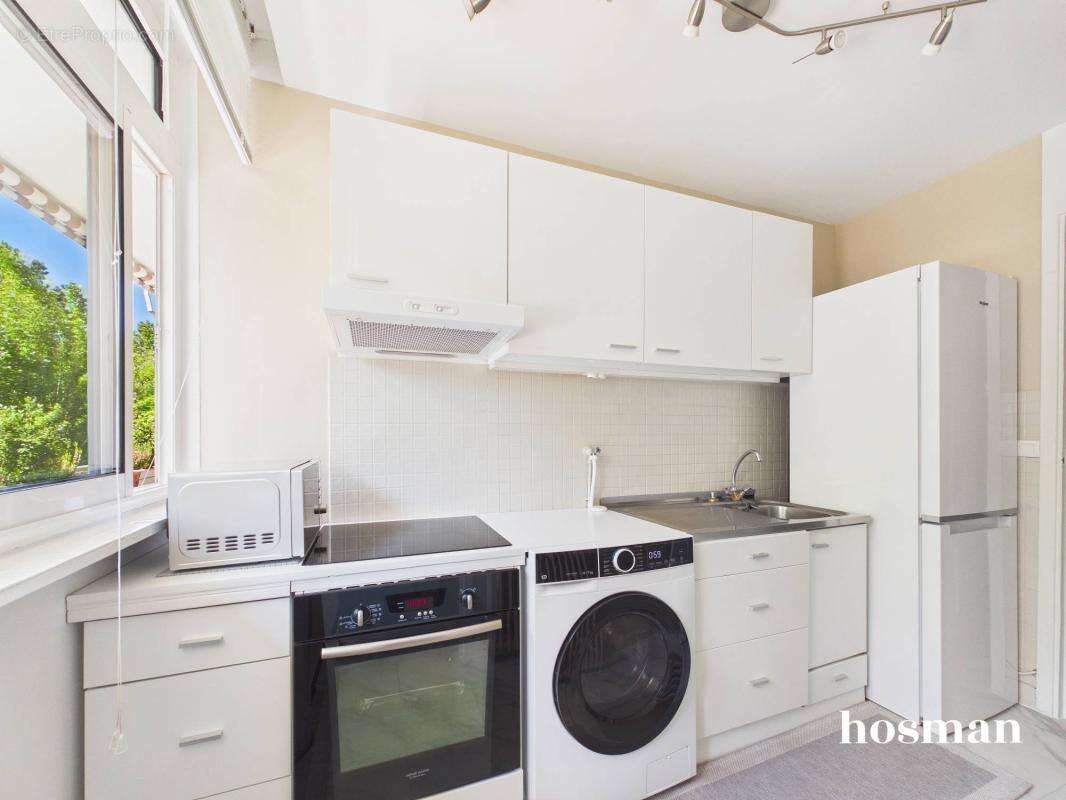 Appartement à COURBEVOIE