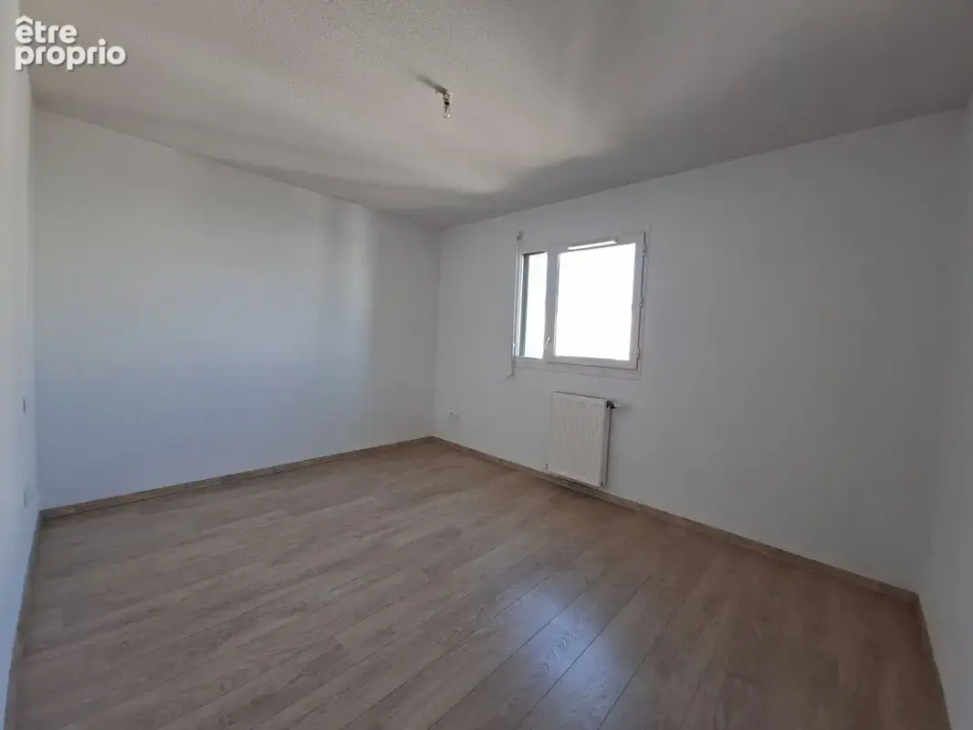 BAYONNE - Bel appartement T2 Lumineux au dernier étage. - photo 7