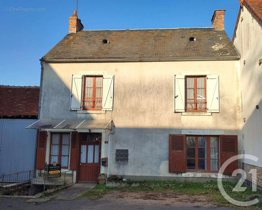 Maison 126 m² à Suilly-La-Tour  - photo 13