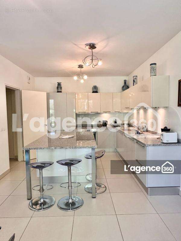 Appartement à GARCHES