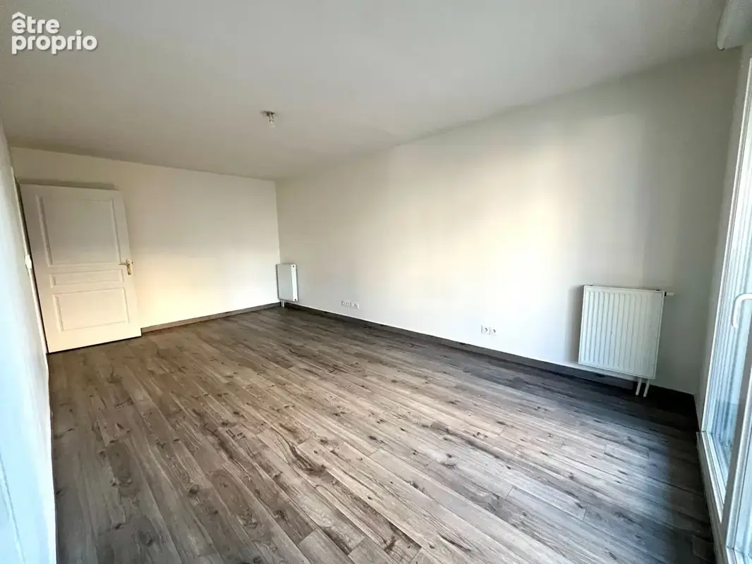 Appartement  T2 avec terrasse et parking - photo 5