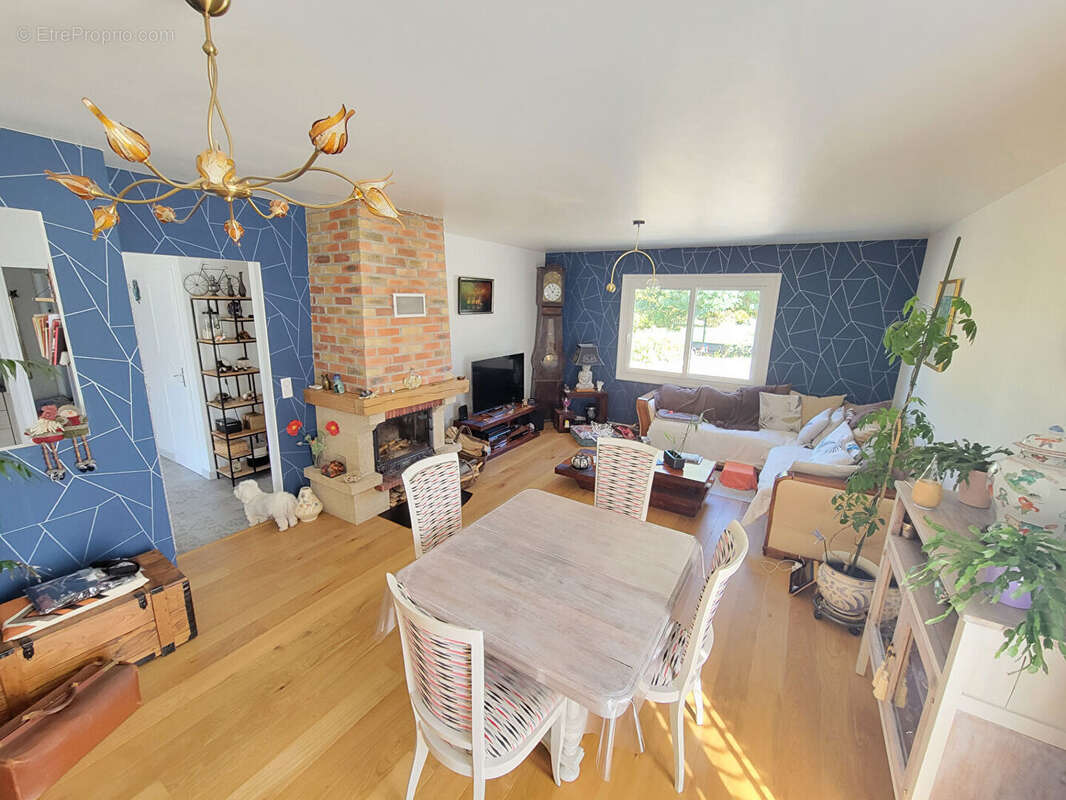 Maison à LAMONZIE-SAINT-MARTIN