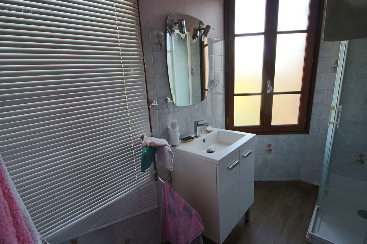 Maison à PUY-L'EVEQUE