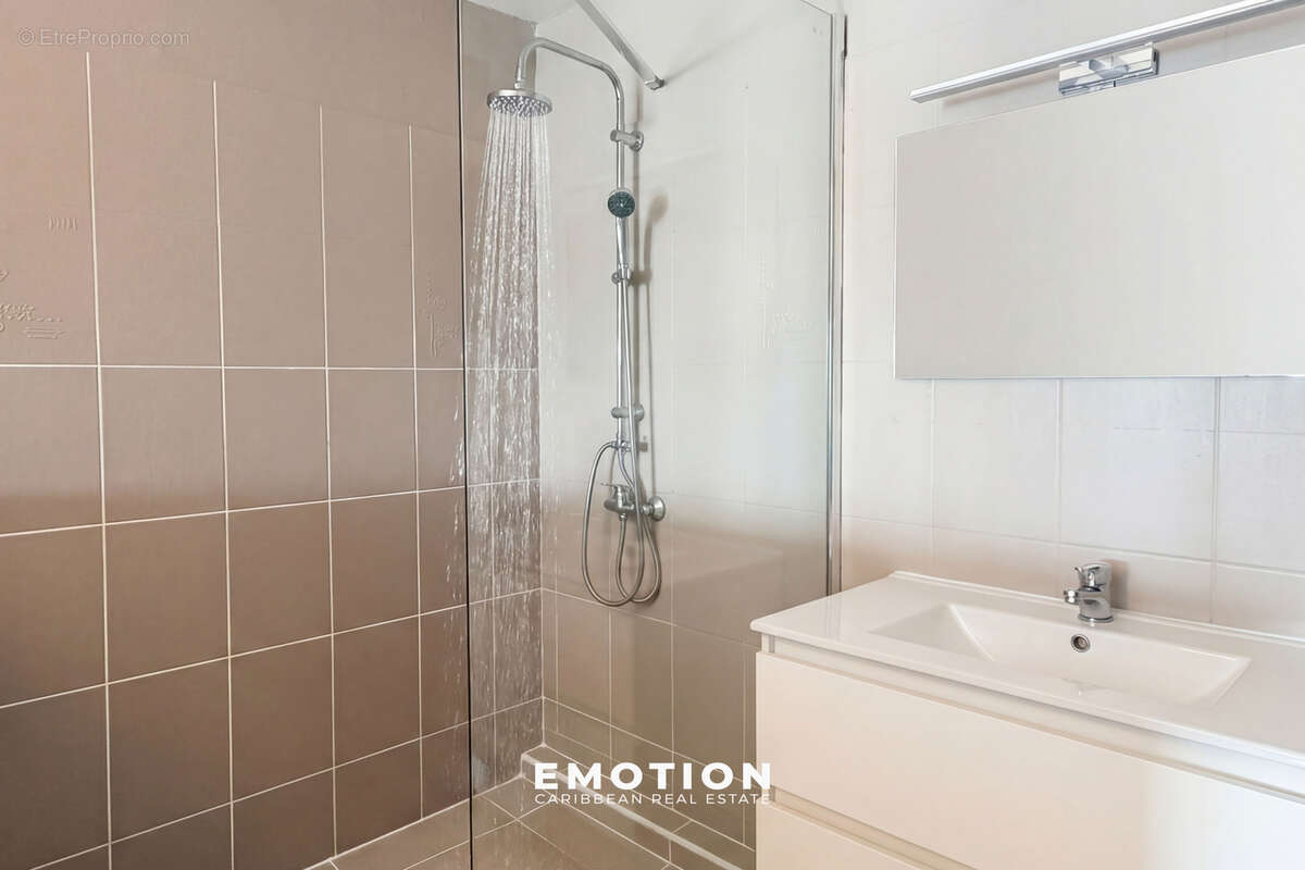 Appartement à LE GOSIER