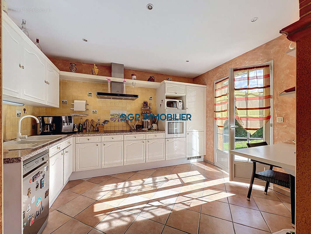 Maison à SAINT-SULPICE