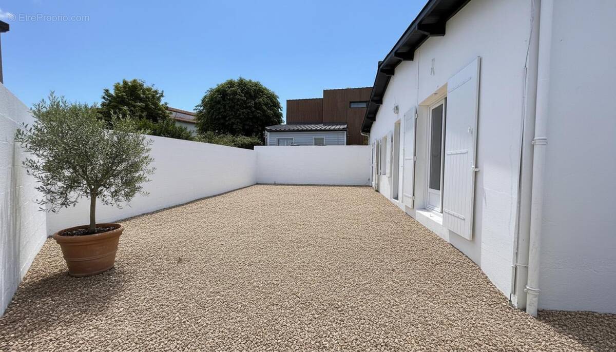 Maison à VAUX-SUR-MER
