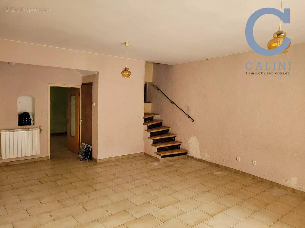 Maison à SAINT-GENIES-DE-MALGOIRES