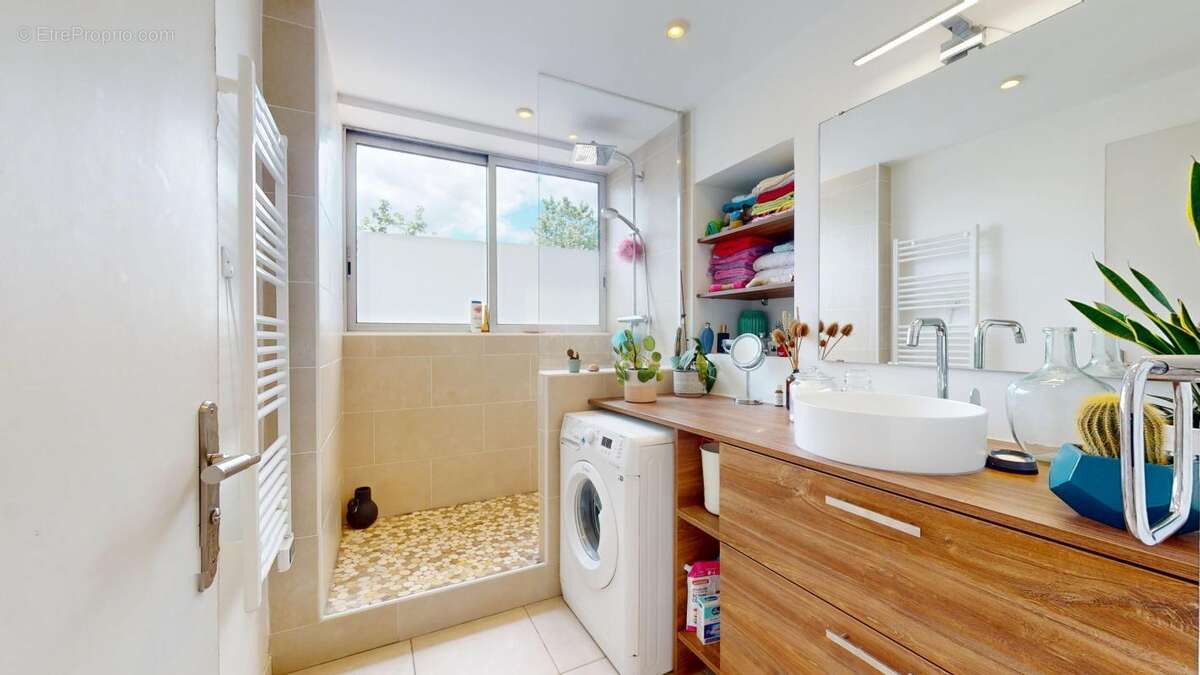 Appartement à CALUIRE-ET-CUIRE