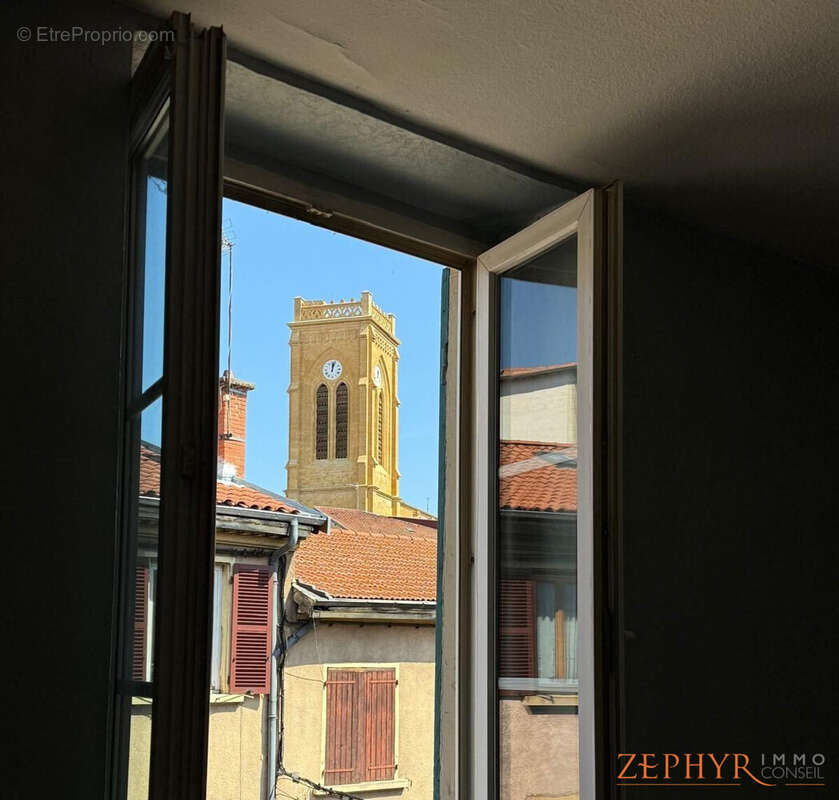 Appartement à L'ARBRESLE