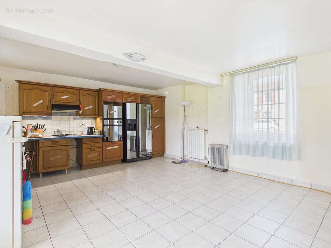 Maison à SAINT-JUST-SAUVAGE