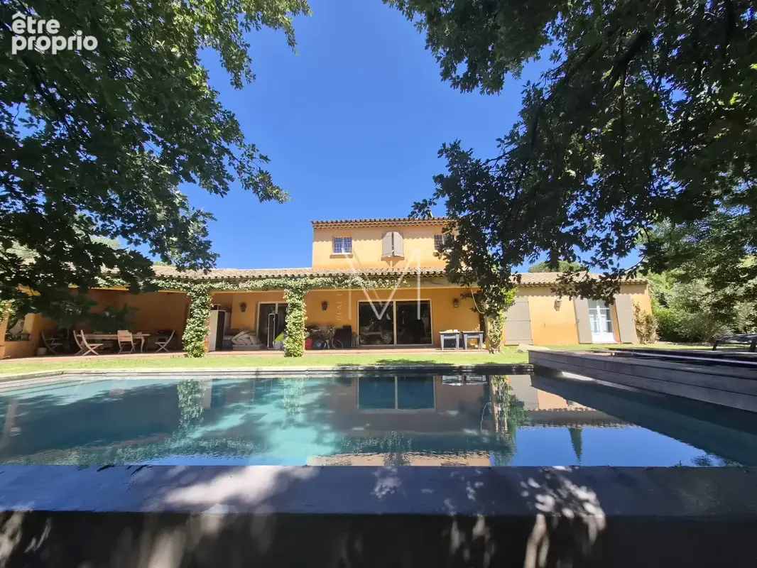 Maison de famille au calme sur grand terrain arbore avec piscine a debordement - photo 4