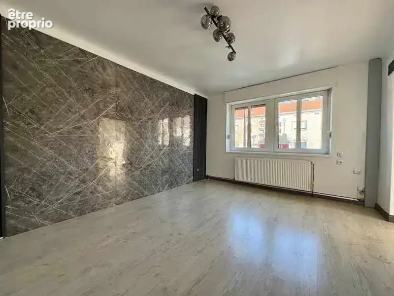 À vendre  Maison 118 m² avec cour et dépendances à Sarralbe - photo 4