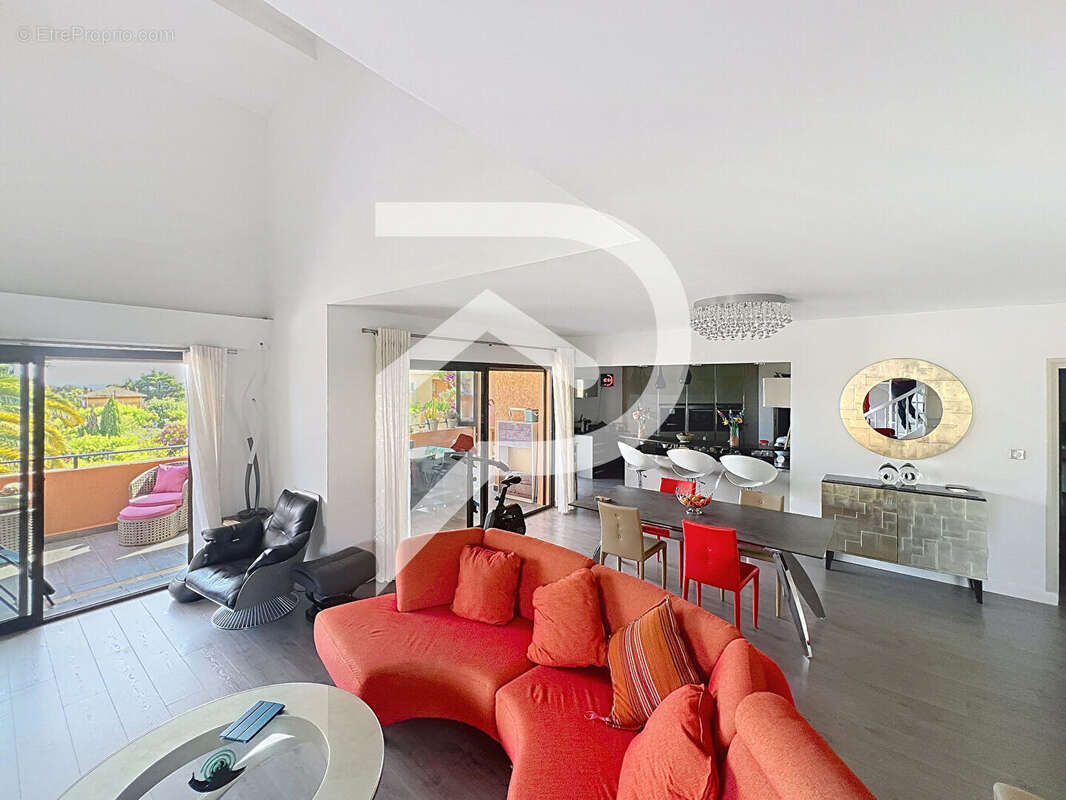 Appartement à CARQUEIRANNE