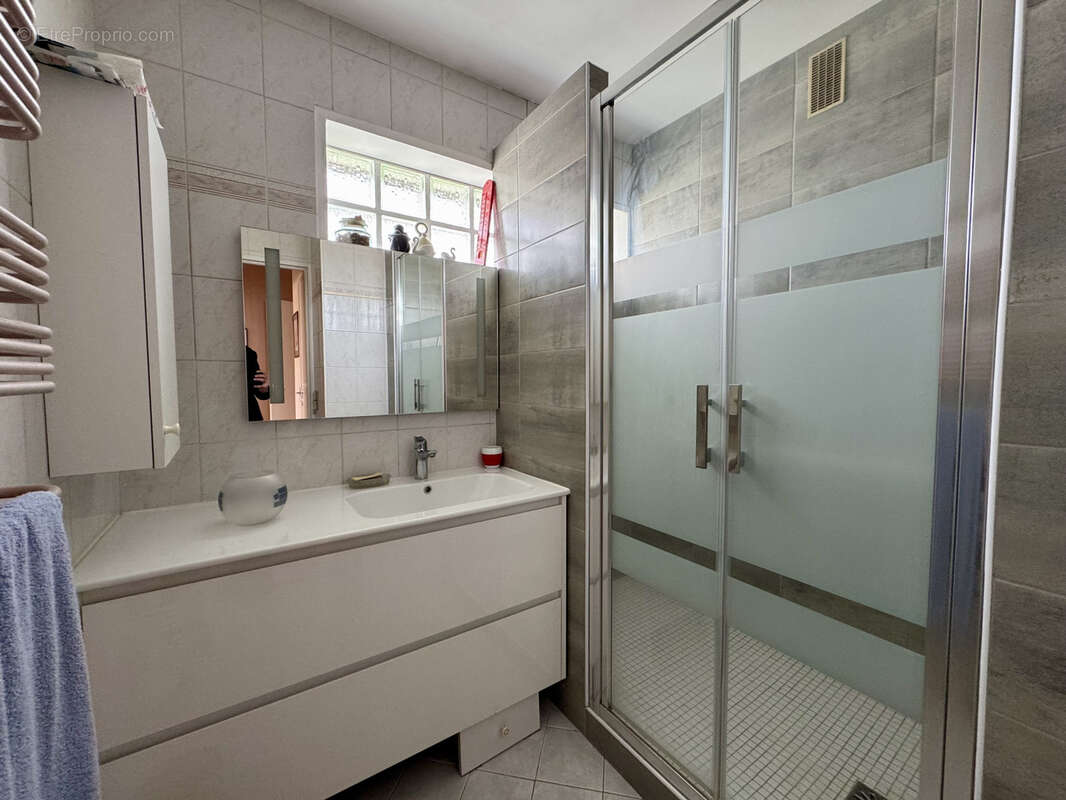 Appartement à LE PERREUX-SUR-MARNE