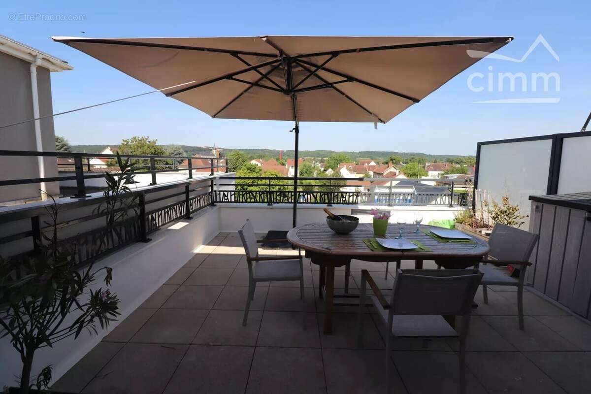 Appartement à ROSNY-SUR-SEINE
