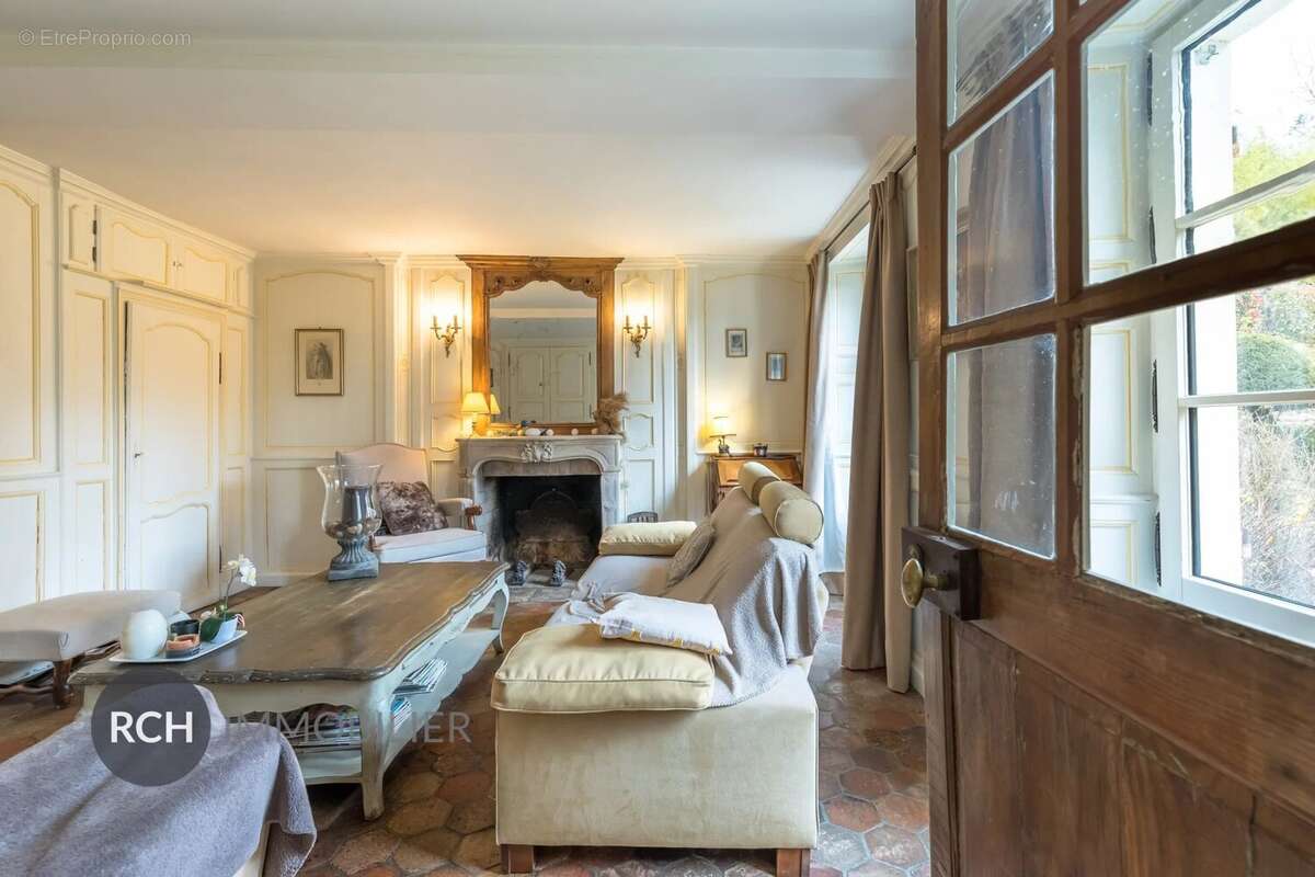 Maison à MONTFORT-L'AMAURY