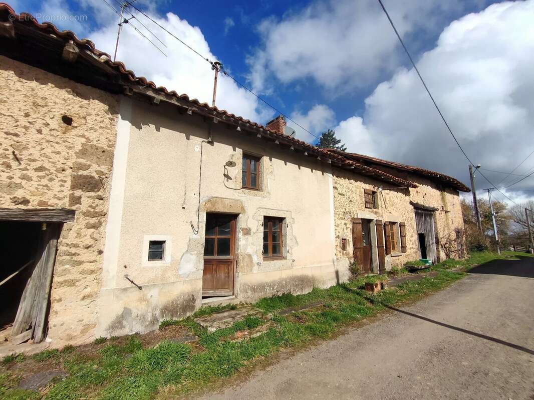 Maison à PRESSIGNAC