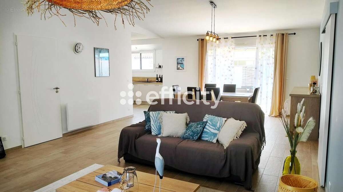 Maison 102 m² à Barbatre  - photo 4