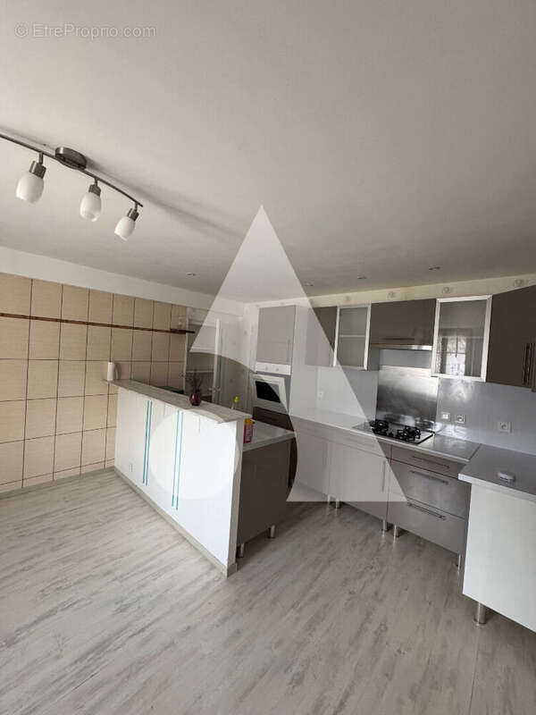 Maison à ATTIGNEVILLE