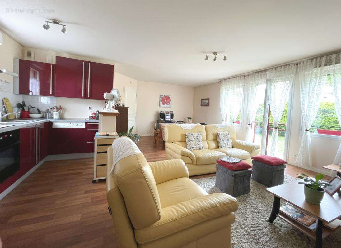 Appartement à MONTFORT-SUR-MEU