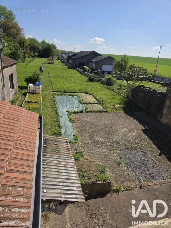 Photo 3 - Maison à MERCY-LE-BAS