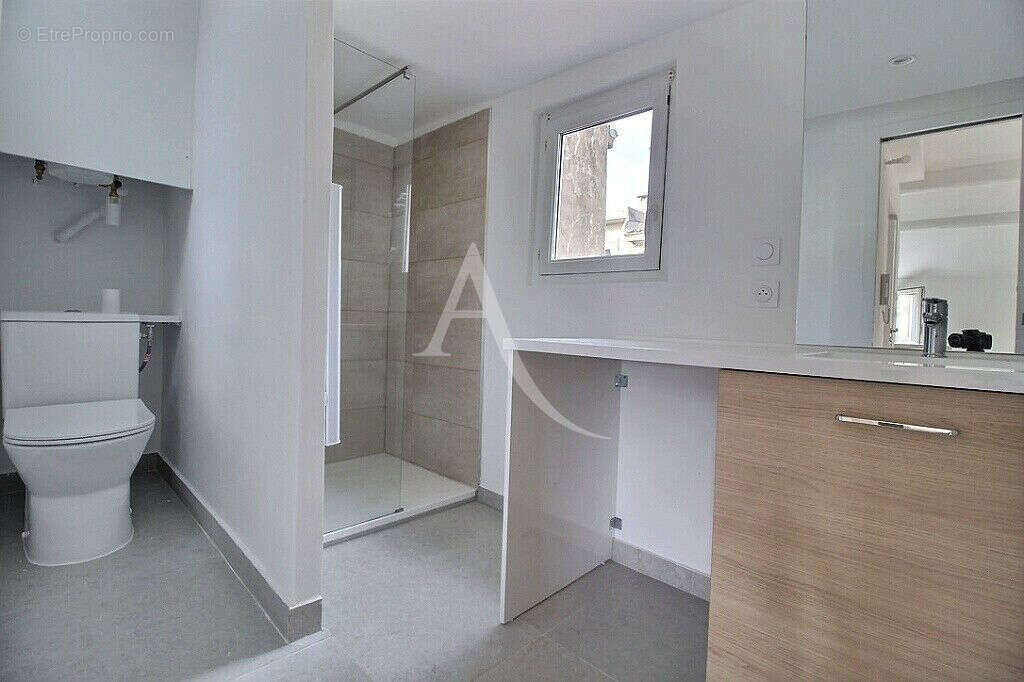 Appartement à MARSEILLE-6E