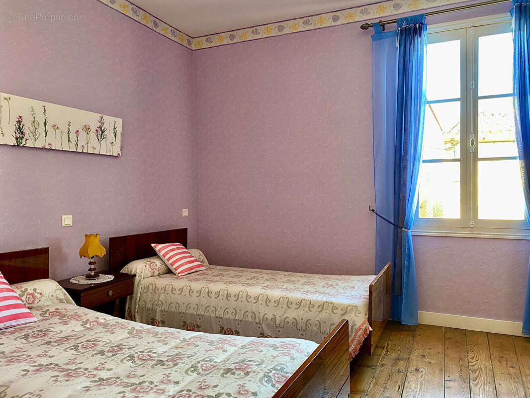 Maison à SAINTE-TERRE