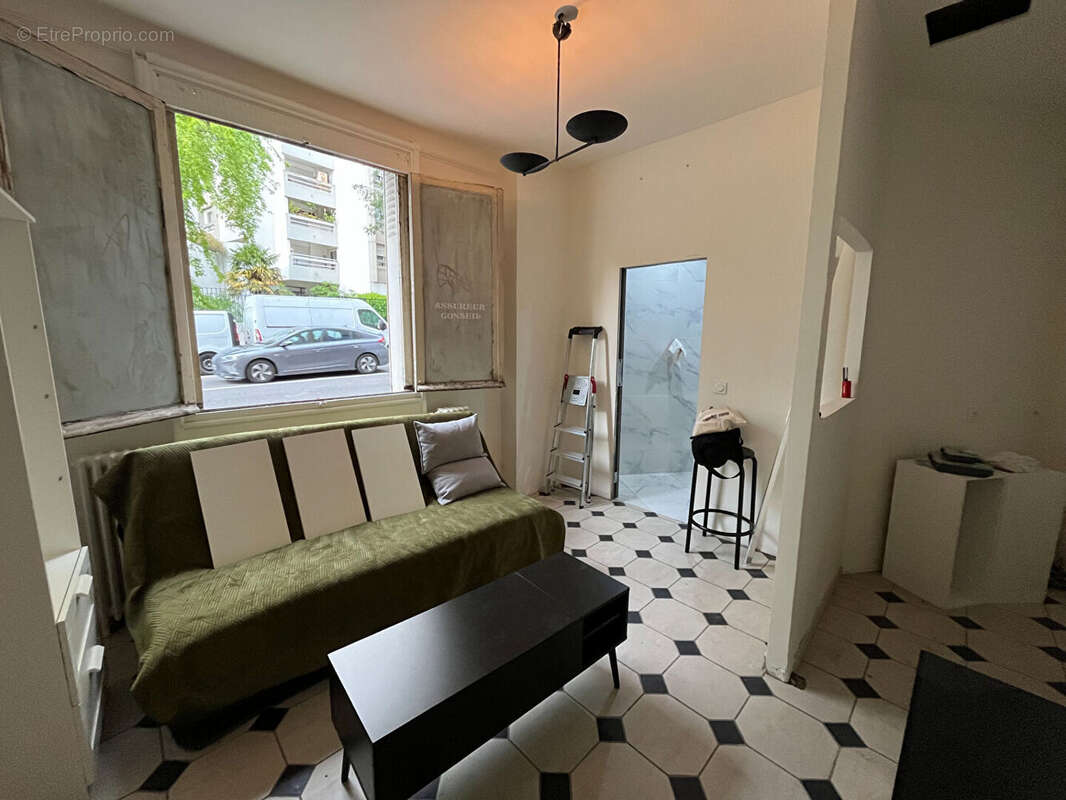 Appartement à PARIS-20E