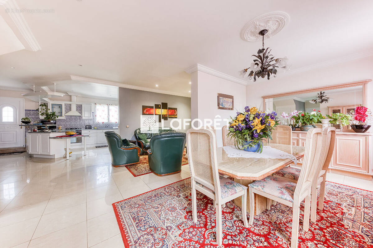 Maison à MAISONS-ALFORT