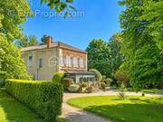 Appartement à CHARNAY-LES-MACON