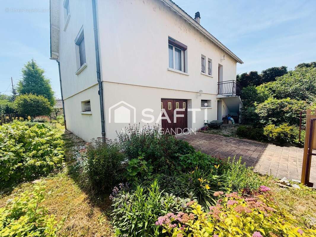 Photo 3 - Maison à VILLENEUVE-SUR-YONNE
