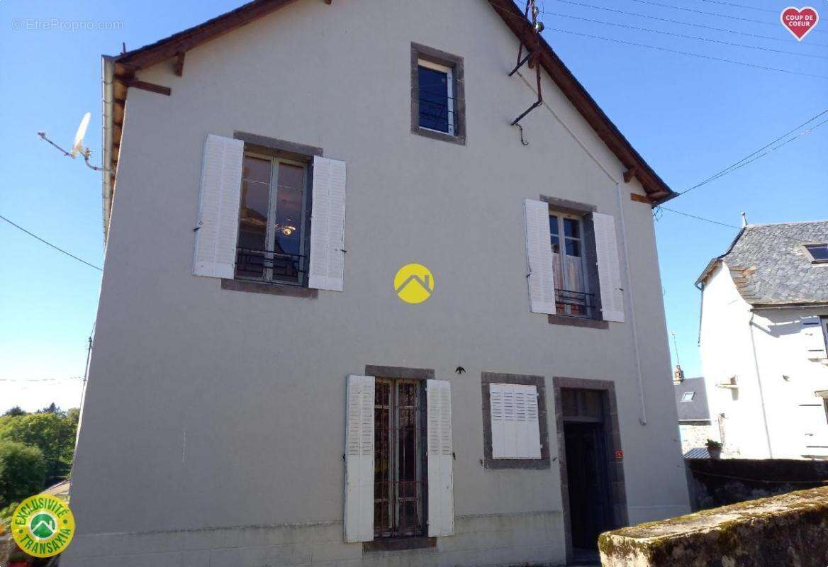 Maison à MURAT