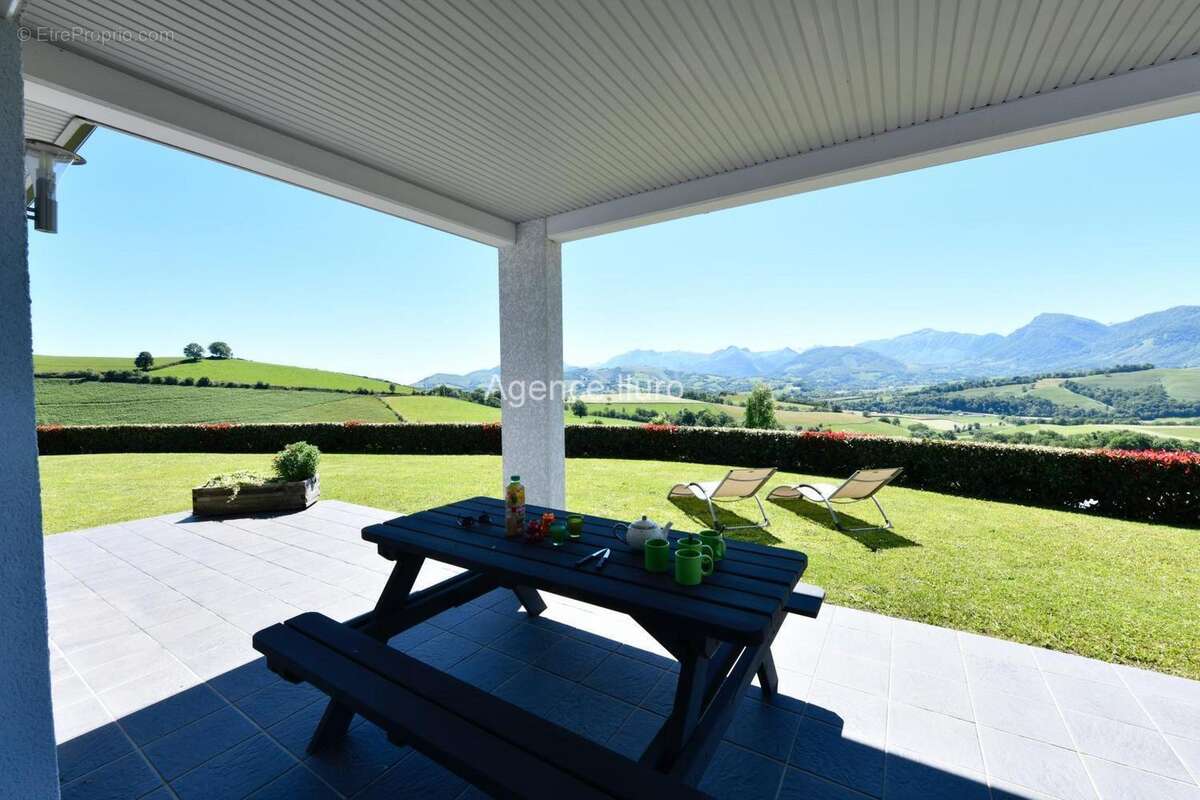 5 - Maison à LANNE-EN-BARETOUS