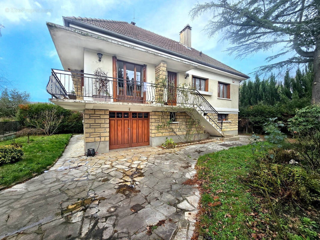 Maison à LIVRY-GARGAN