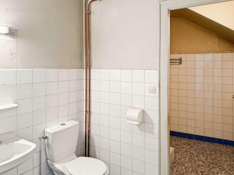 Maison à vendre 6 pièces GEX (01) - photo 12