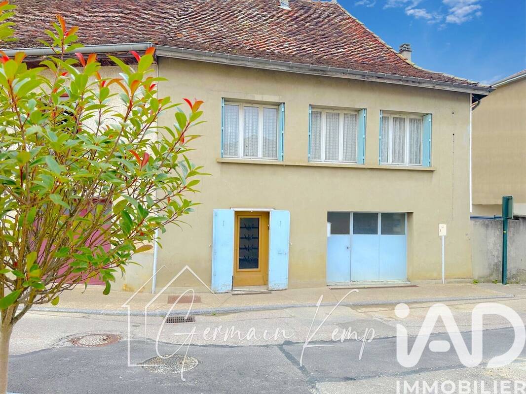 Photo 1 - Maison à LES ABRETS