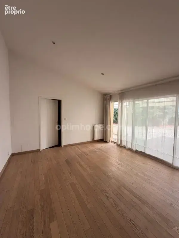 Saint Yrieix. Maison 190 m² sur terrain de 4070 m² - photo 7